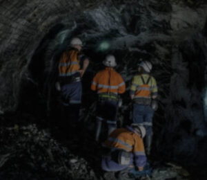 Comparative Analysis of Hydraulic, Pneumatic, and Electric Mining Equipment